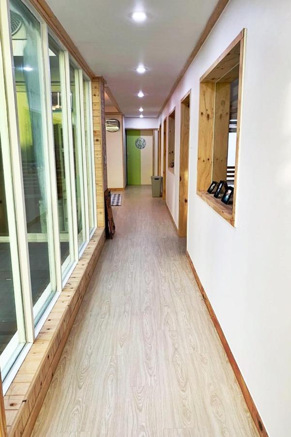 Jeju Guesthouse Oedo-dong Екстер'єр фото