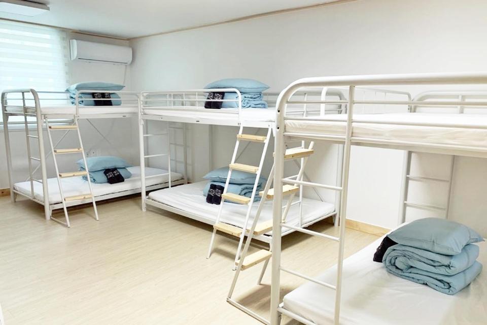Jeju Guesthouse Oedo-dong Екстер'єр фото